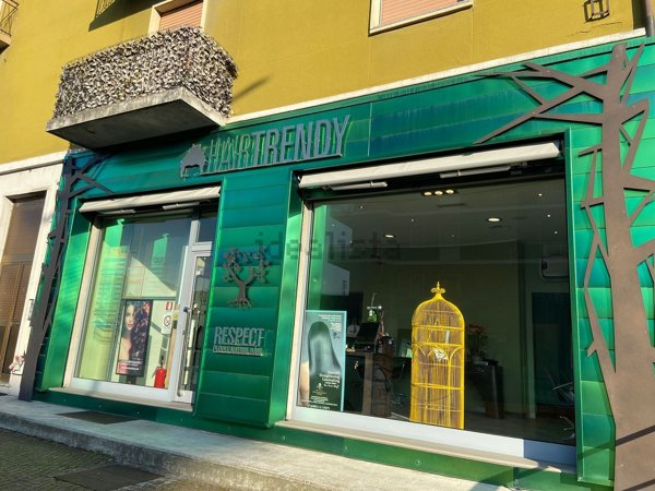 negozio in vendita a Piacenza in zona Barriera Genova