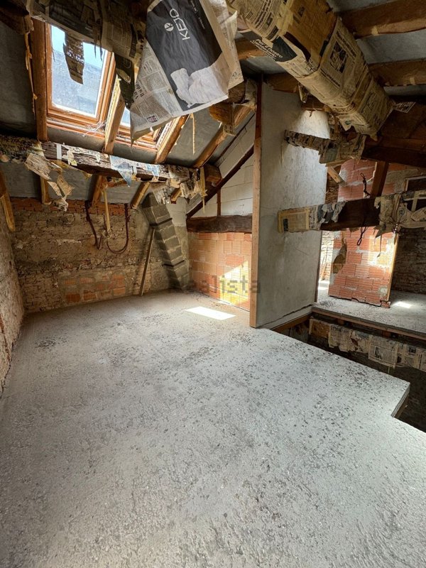 casa indipendente in vendita a Piacenza in zona Centro Storico