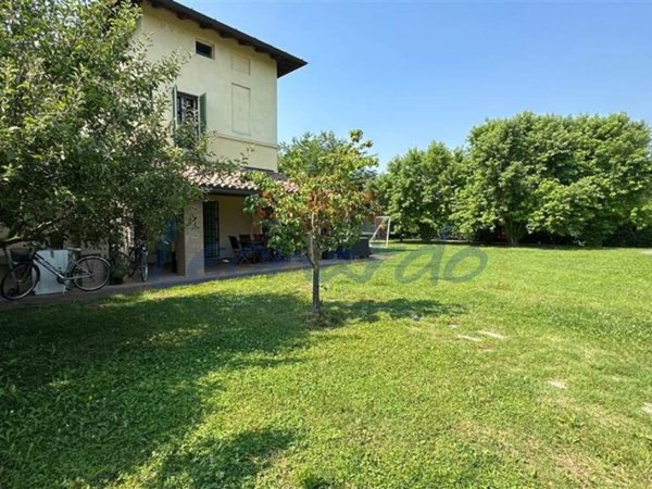 casa indipendente in vendita a Piacenza in zona Besurica