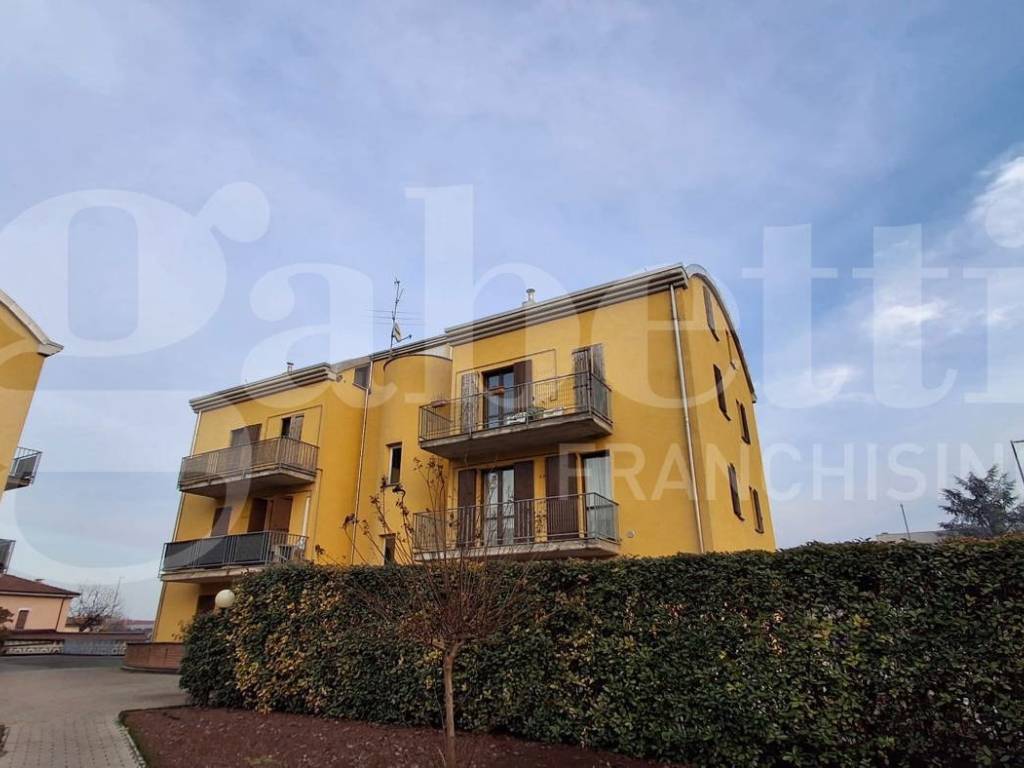 appartamento in vendita a Piacenza in zona Caorsana
