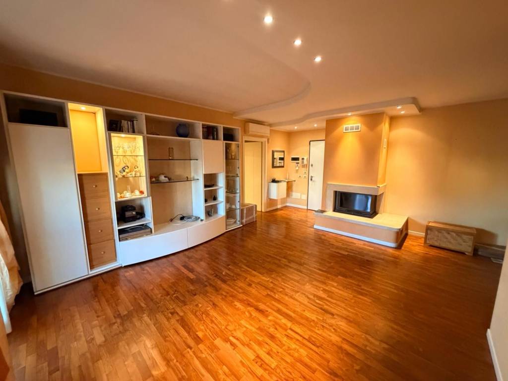 appartamento in vendita a Piacenza in zona Barriera Genova