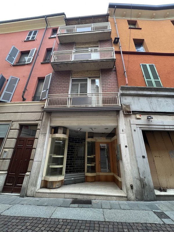appartamento in vendita a Piacenza in zona Centro Storico