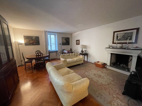 casa indipendente in vendita a Piacenza in zona Centro Storico