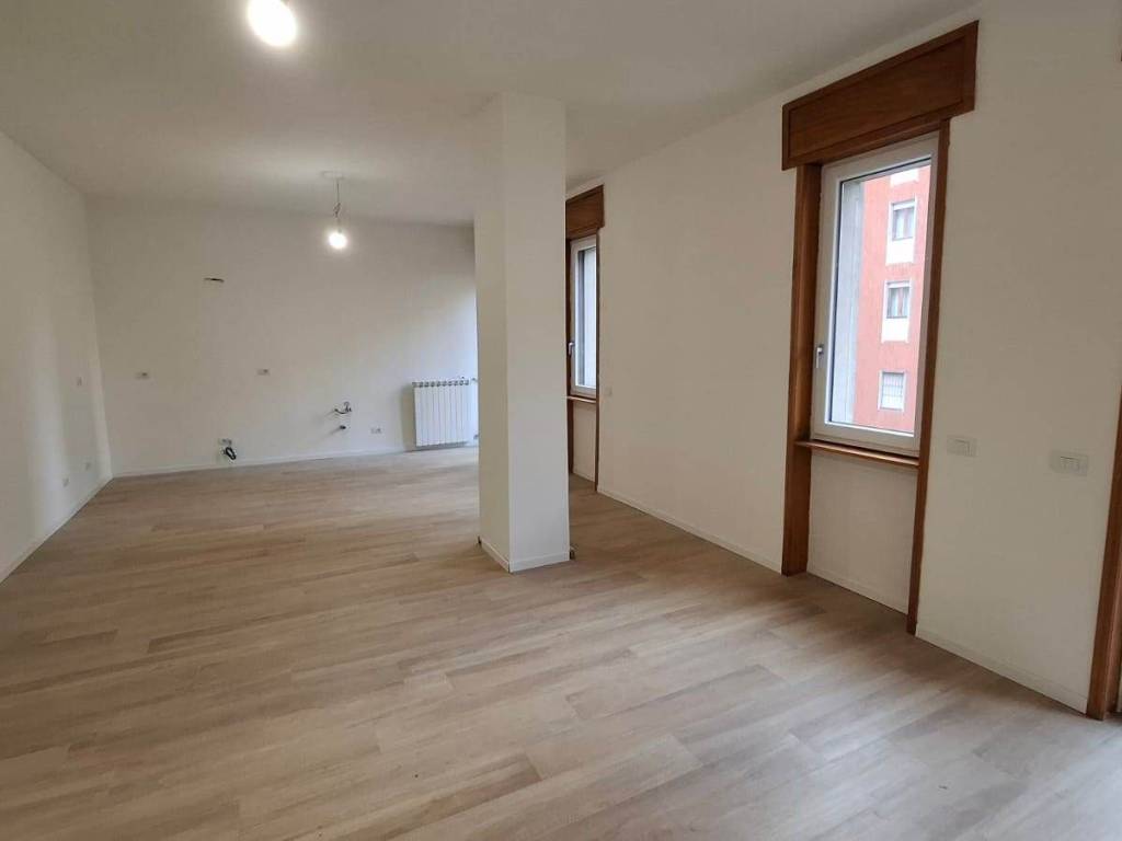 appartamento in vendita a Piacenza in zona Infrangibile