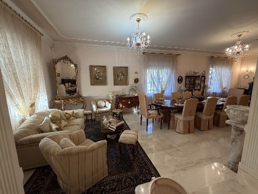 casa indipendente in vendita a Piacenza in zona Infrangibile