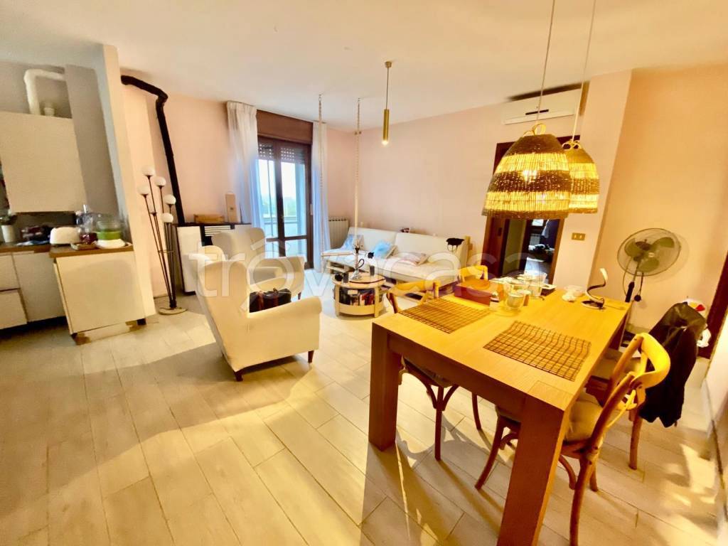 appartamento in vendita a Piacenza in zona Veggioletta