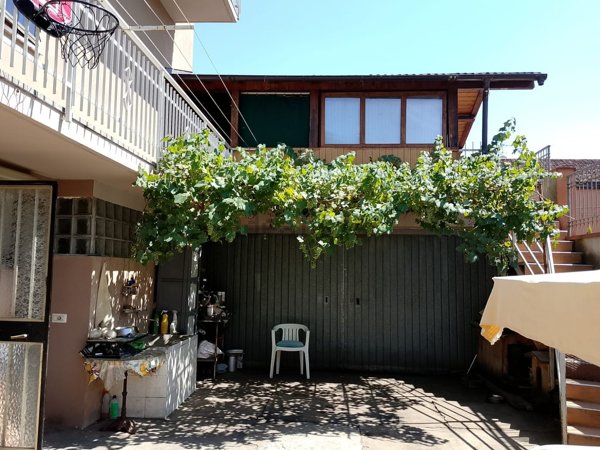 casa indipendente in vendita a Piacenza in zona Farnesiana