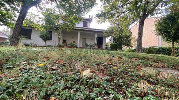 casa indipendente in vendita a Piacenza in zona Besurica