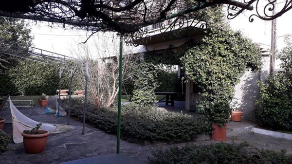 casa indipendente in vendita a Piacenza in zona Montale