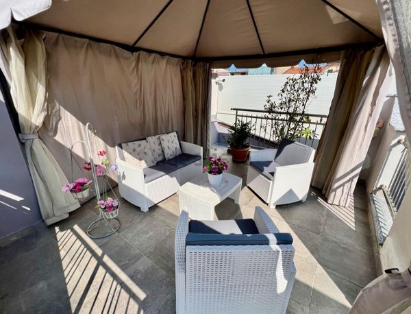 casa semindipendente in vendita a Piacenza in zona Borgotrebbia