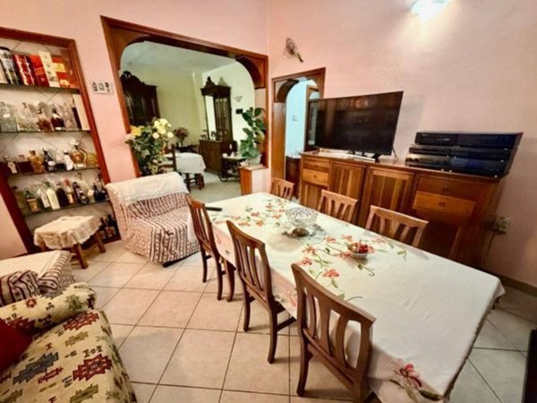 casa indipendente in vendita a Piacenza in zona Barriera Genova