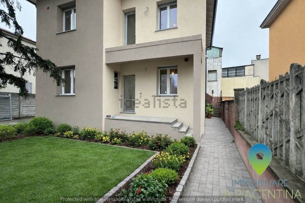 appartamento in vendita a Piacenza in zona Besurica