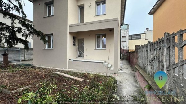 appartamento in vendita a Piacenza in zona Besurica