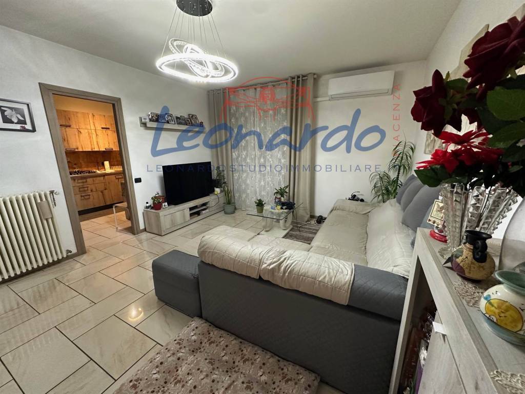 appartamento in vendita a Piacenza in zona Farnesiana