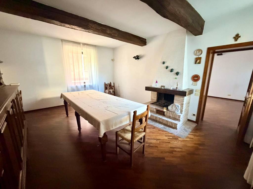 casa indipendente in vendita a Piacenza in zona Barriera Genova