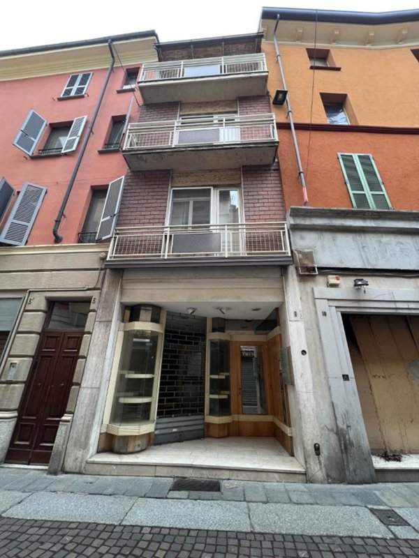 appartamento in vendita a Piacenza in zona Centro Storico
