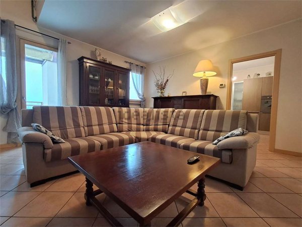 appartamento in vendita a Piacenza in zona Stadio