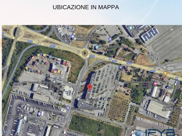 ufficio in vendita a Piacenza in zona Montale