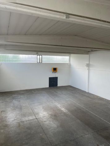 locale commerciale in vendita a Piacenza