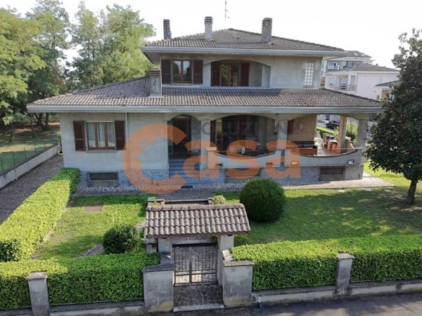 casa indipendente in vendita a Piacenza in zona Veggioletta