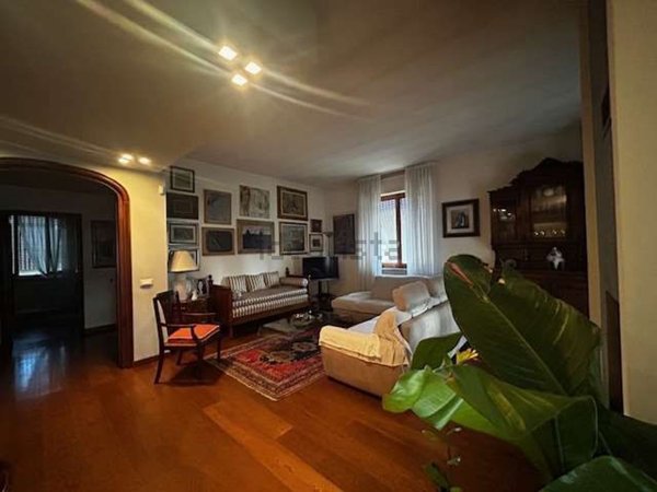 casa indipendente in vendita a Piacenza in zona Barriera Genova