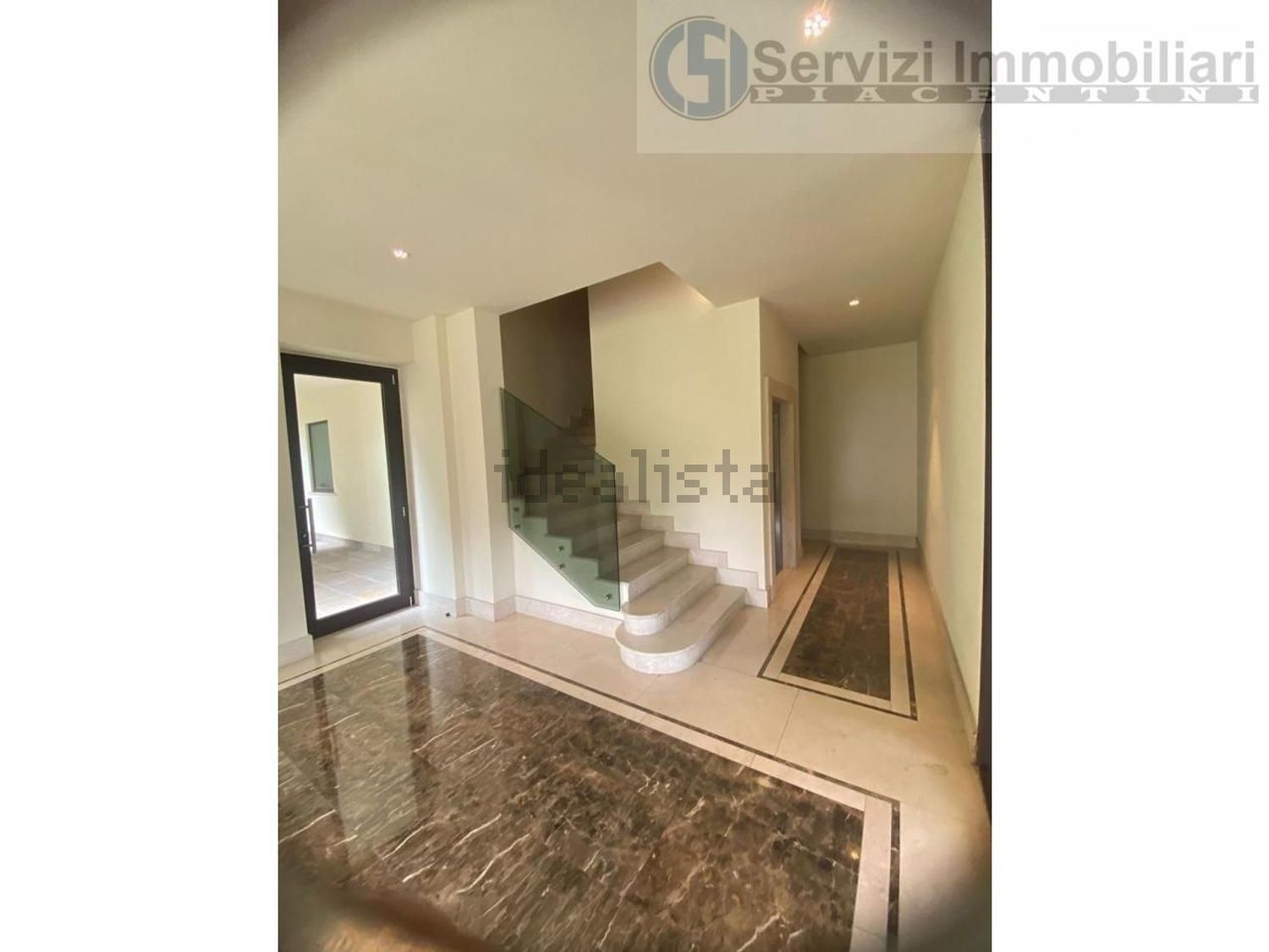 appartamento in vendita a Piacenza in zona Stadio