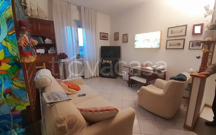 appartamento in vendita a Piacenza in zona Farnesiana