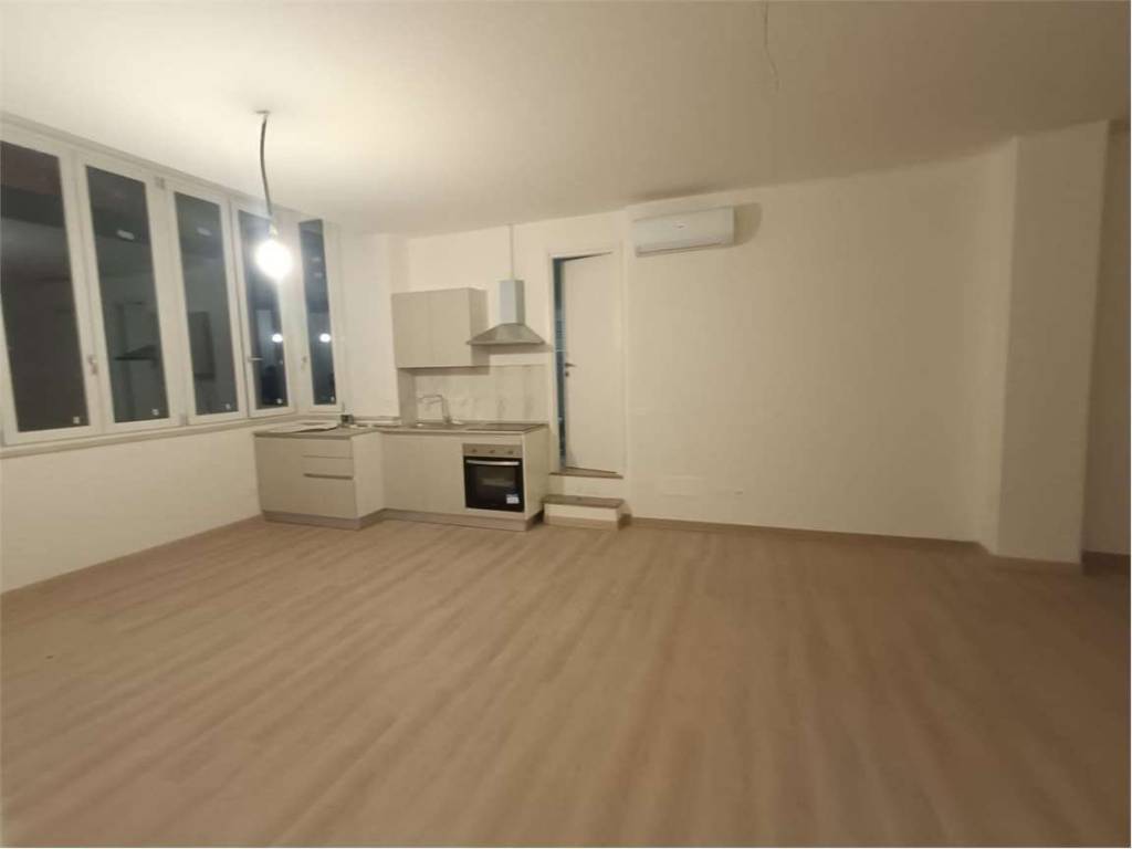 appartamento in vendita a Piacenza in zona Centro Storico
