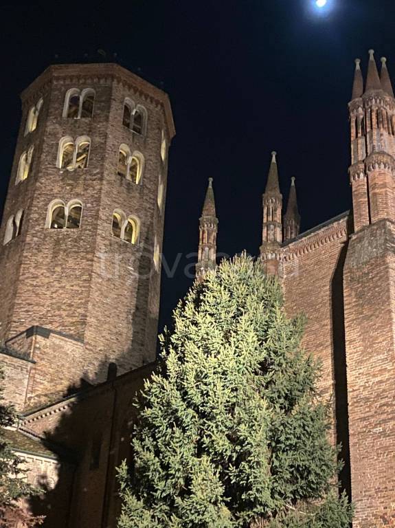 casa indipendente in vendita a Piacenza in zona Centro Storico