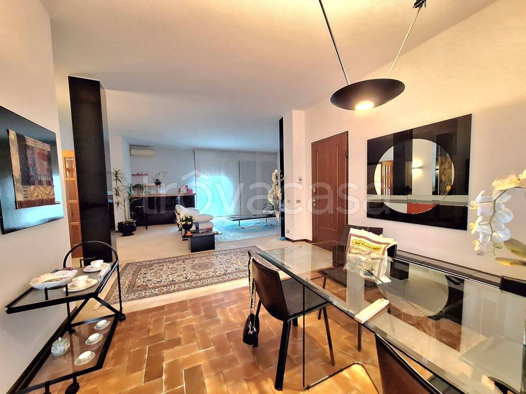 appartamento in vendita a Piacenza in zona Centro Storico