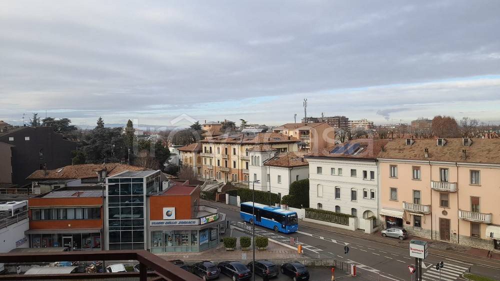 appartamento in vendita a Piacenza in zona Barriera Genova