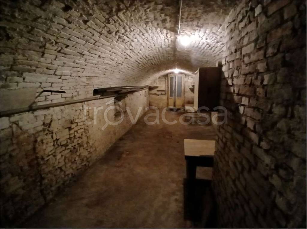 casa indipendente in vendita a Piacenza in zona Centro Storico