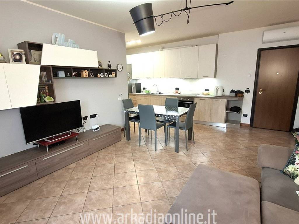 appartamento in vendita a Piacenza in zona Farnesiana