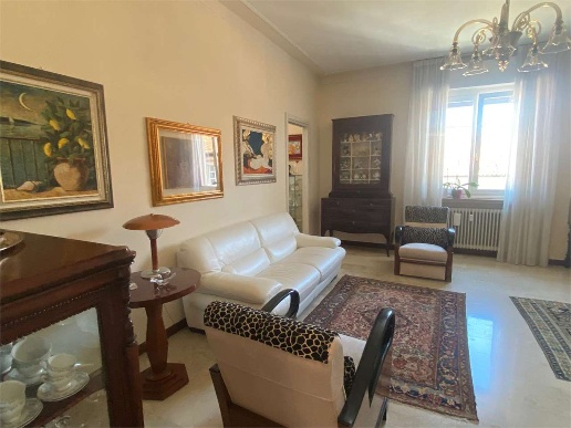 appartamento in vendita a Piacenza in zona Centro Storico