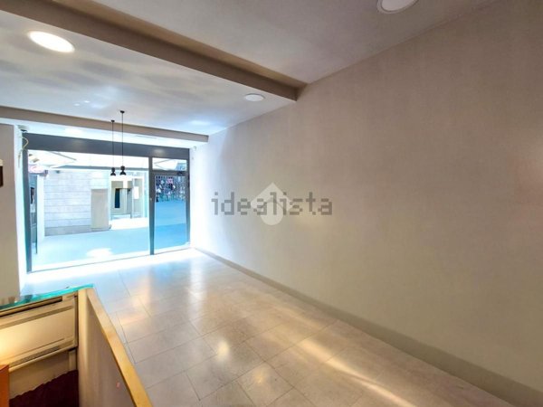 negozio in vendita a Piacenza in zona Centro Storico