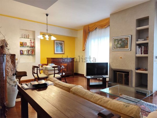 casa indipendente in vendita a Piacenza