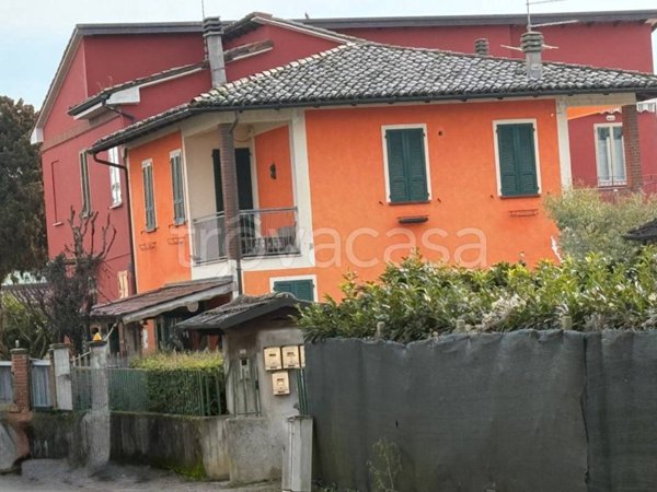 casa indipendente in vendita a Piacenza in zona I Vaccari