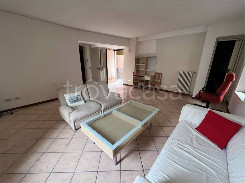 appartamento in vendita a Piacenza in zona Centro Storico