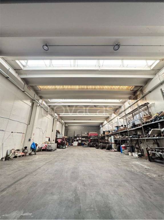 ufficio in vendita a Piacenza in zona Caorsana