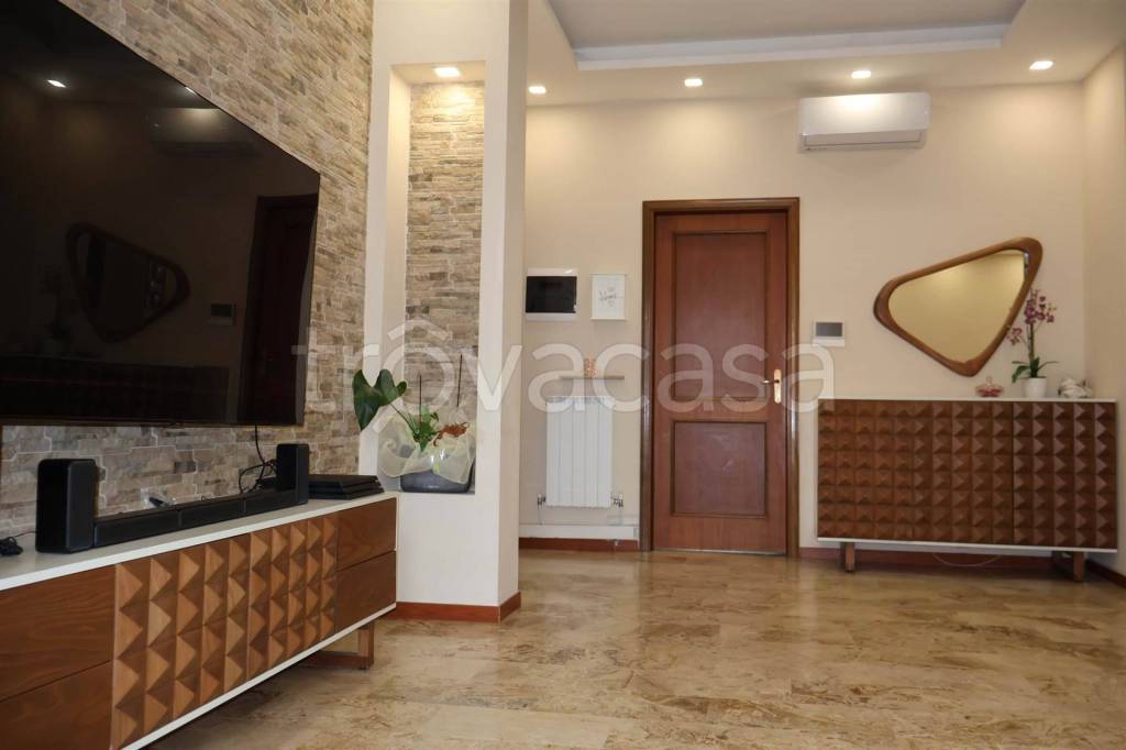 appartamento in vendita a Piacenza in zona Farnesiana