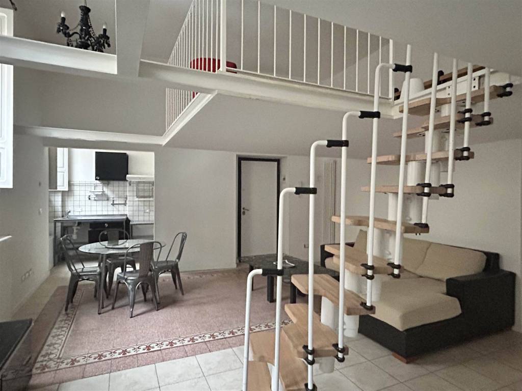 appartamento in vendita a Piacenza in zona Centro Storico