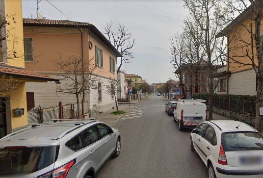 casa indipendente in vendita a Piacenza in zona Infrangibile