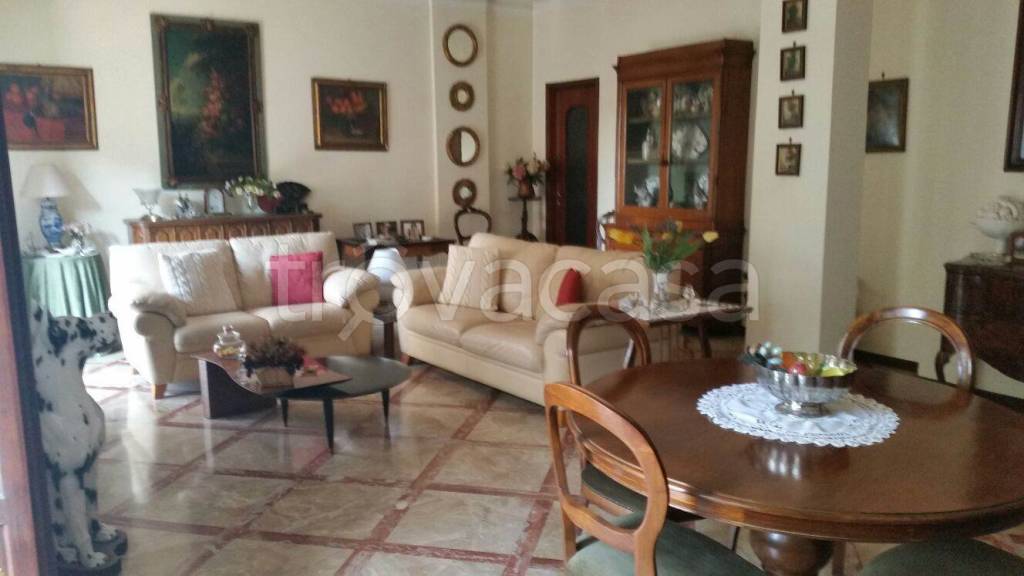 appartamento in vendita a Piacenza in zona Barriera Genova