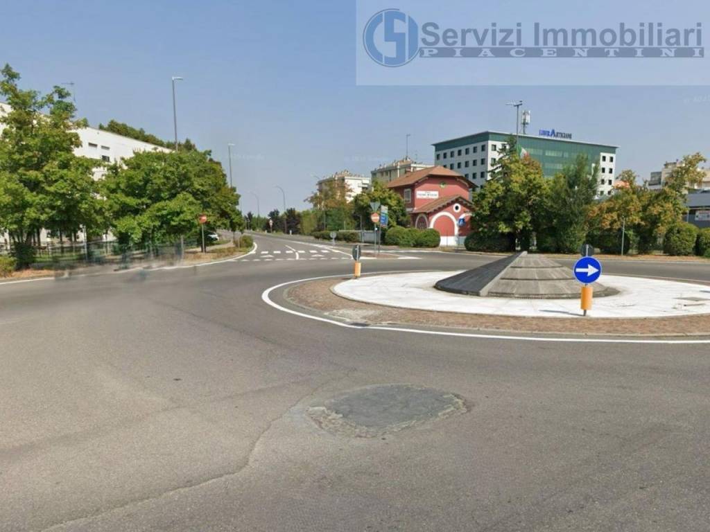 appartamento in vendita a Piacenza in zona Farnesiana