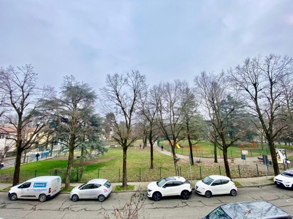 casa indipendente in vendita a Piacenza in zona Infrangibile