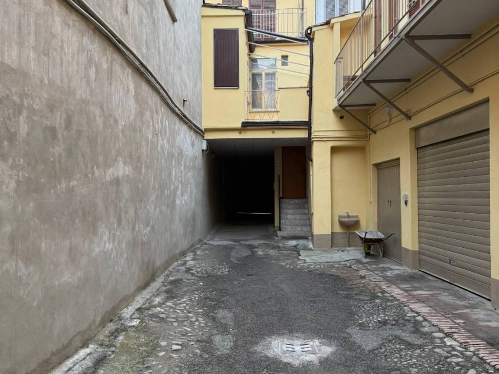 casa indipendente in vendita a Piacenza in zona Centro Storico