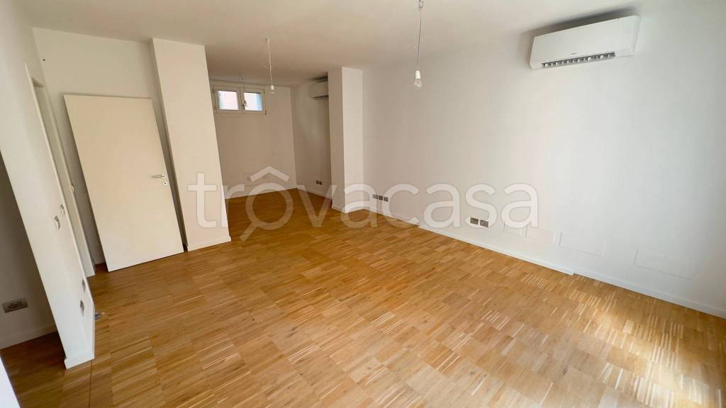 appartamento in vendita a Piacenza in zona Centro Storico