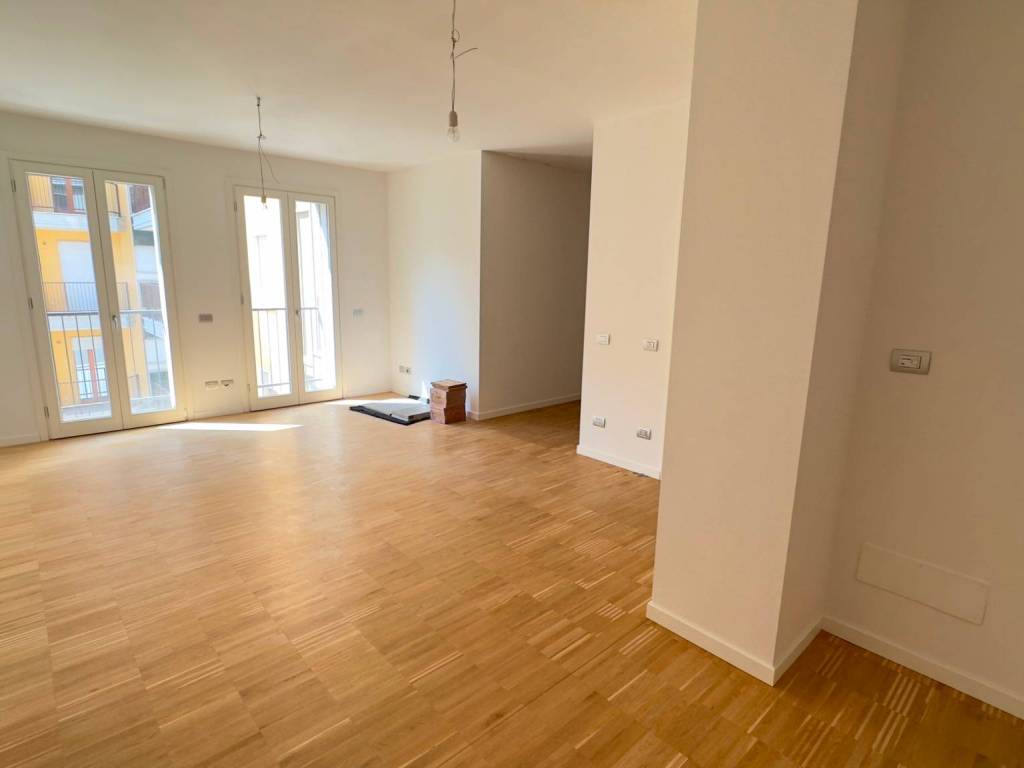 ufficio in vendita a Piacenza in zona Centro Storico