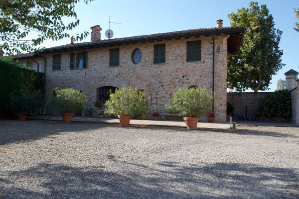 casa indipendente in vendita a Piacenza in zona La Verza