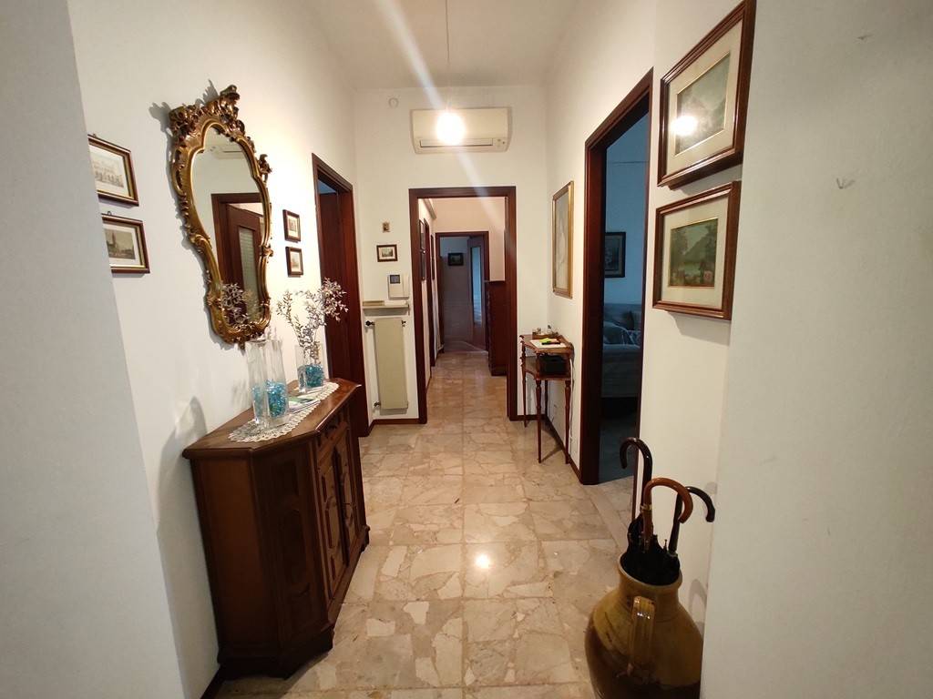 appartamento in vendita a Piacenza in zona Farnesiana